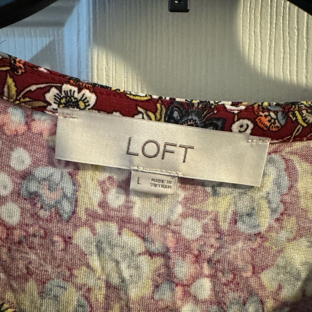 Loft Blouse - Picture 2 of 7